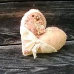 Primitive Romantic Heart Pi..