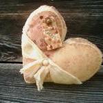 Primitive Romantic Heart Pi..