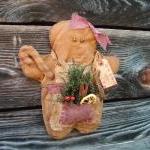 Christmas Primitive Grungy ..