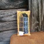 Primitive Willow, Salt Box ..
