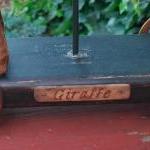 Primitive Vintage Look Pull..