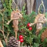 Primitive Grungy Stick Hors..